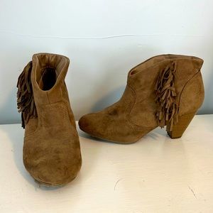 Diva Lounge booties